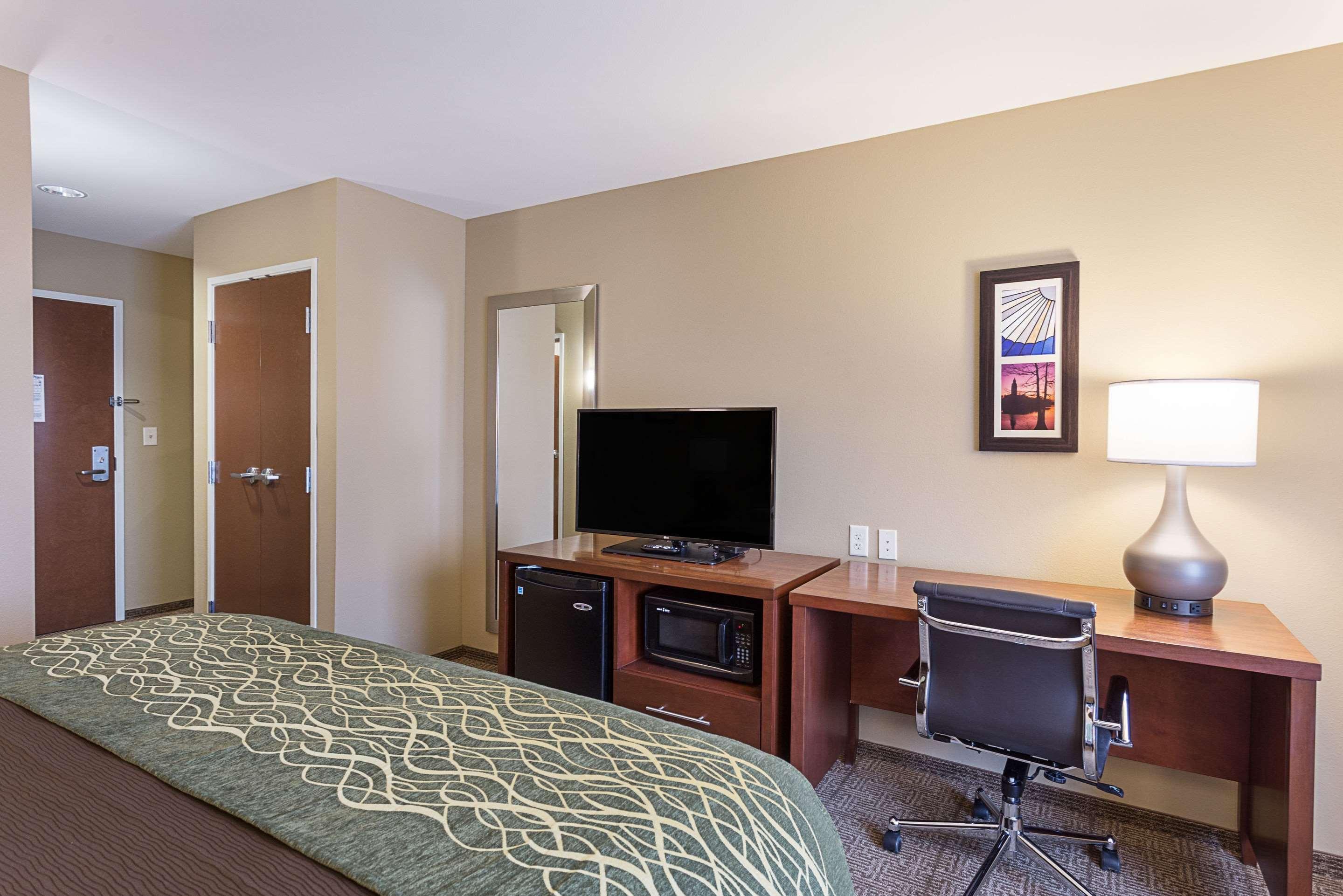 Comfort Inn & Suites Zachary Luaran gambar